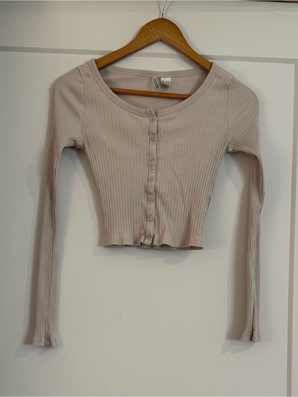 H&M Light Beige Ribbed Button-Down Top - Picture 2 of 2